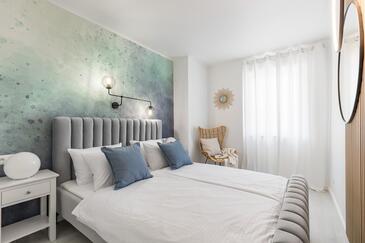 Leiligheter med basseng som passer for familier med barn Arbanija (Ciovo) - 25090