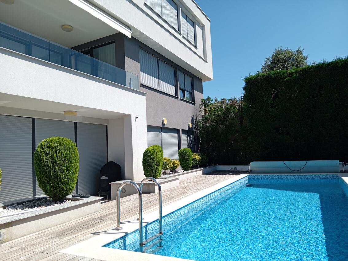 Apartment with terrace Vantačići, Kvarner