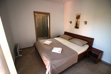 Lägenheter med parkering Umag - 25114