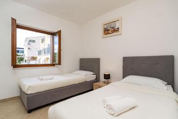 Apartment with terrace Dubrovnik, South Dalmatia