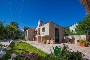 Camere con parcheggio privato Cherso - Cres - 2512
