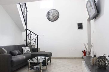 Vakantiehuis met parkeerplaats  Supetar, Brac - 25125