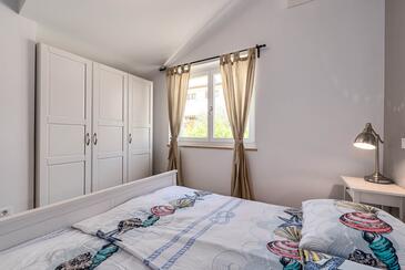 House with terrace Višnjan, Istria