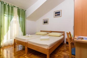 Apartmaji s parkingom Marina, Trogir - 25135