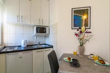 Apartmaji s parkingom Marina, Trogir - 25135