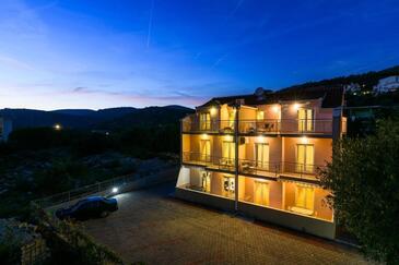 Apartmaji s parkingom Marina, Trogir - 25135 Adriatic.hr