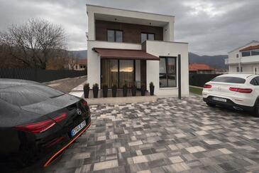 Apartment with terrace Kaštel Štafilić, Central Dalmatia