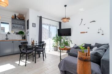 Two bedroom apartment Trogir (A-25137-a(