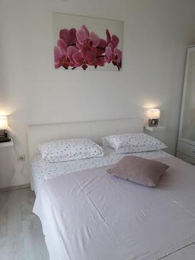 Ferienwohnungen mit Parkplatz Hvar - 25144