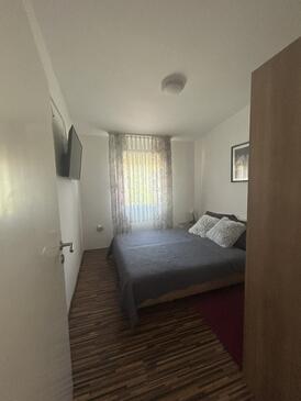 Apartmani s parkingom Vir - 25155