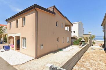 Apartmány s parkovištěm Vir - 25155 Adriatic.hr