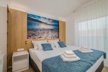 Апартаменти з паркуванням Малінска - Malinska, Крк - Krk - 25158