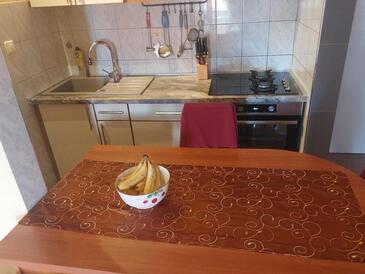 Appartamenti con parcheggio Macarsca - Makarska - 25161