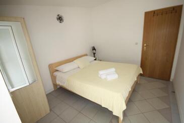 Apartamente cu piscină potrivite pentru familiile cu copii Seget Donji, Trogir - 25167