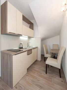 Appartamenti accanto al mare Tucepi, Macarsca - Makarska - 25180