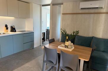 Apartment with terrace Biograd na Moru, North Dalmatia