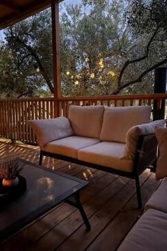 Apartment with terrace Biograd na Moru, North Dalmatia