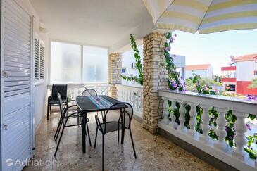 Ferienwohnungen mit Parkplatz Srima - Vodice, Vodice - 25188
