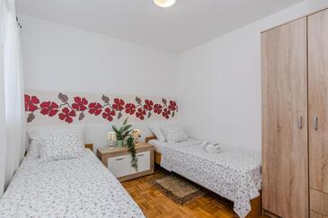 Апартаменти з басейном Кожіно - Kožino, Задар - Zadar - 25190