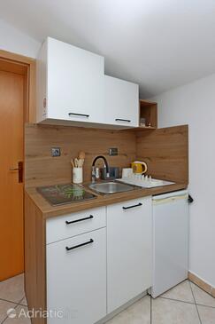 Apartamenty z parkingiem Dramalj, Crikvenica - 25195