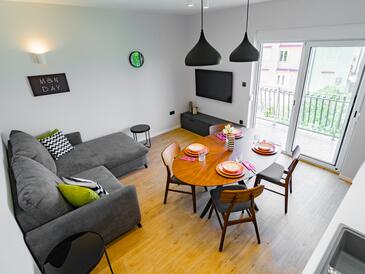 Lägenheter med parkering Banjol, Rab - 25199