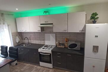 Apartments with parking space Valbandon, Fažana - 25203