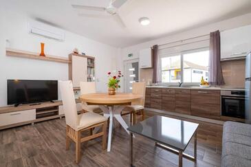 Apartamenty z parkingiem Zadar - 25204