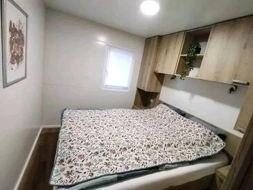 Apartmaji s parkingom Sveti Filip i Jakov (Biograd) - 25207