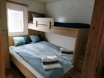 Apartmaji s parkingom Sveti Filip i Jakov (Biograd) - 25207