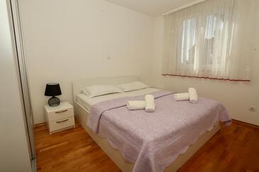 Apartments with WiFi Split - 25208