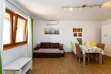 Family friendly house with a swimming pool Benkovac, Zagora - 25209