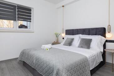 Apartmaji ob morju z bazenom Medići, Omiš - 25214