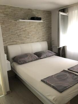 Familiehuis met zwembad aan zee Rogoznica - 25216