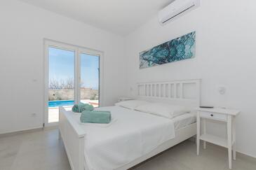 Kuća za obitelj s bazenom Makarska - 25219