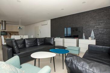 Kuća za obitelj s bazenom Makarska - 25219