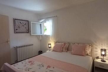 Apartments with parking space Brgod, Raša - 25223