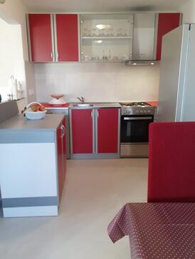 Apartments with parking space Brgod, Raša - 25223