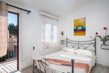 Appartements avec parking Rastici, Ciovo - 25224