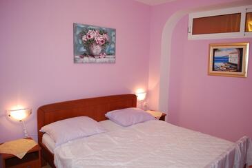 Apartamenty z parkingiem Senj - 25225