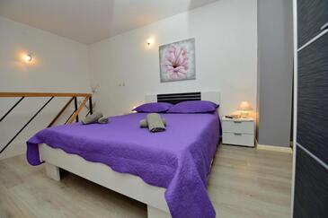 Будинок для сім'ї з басейном Dračevac Ninski (Задар - Zadar) - 25229