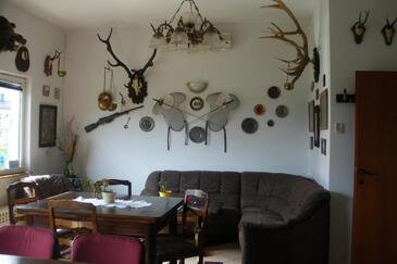 Lejligheder og værelser med parkering Bilje, Slavonija - 25232