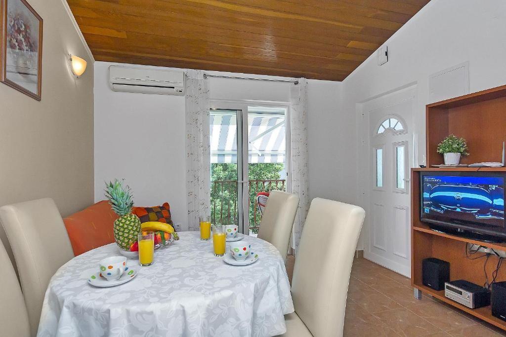 Jednosobni apartman Makarska (A-25240-a)