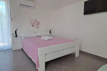 Appartementen met parkeerplaats Kastel Stafilic (Kastela) - 25247