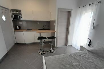 Studio appartement Kastel Stafilic, Kastela (AS-25247-a(