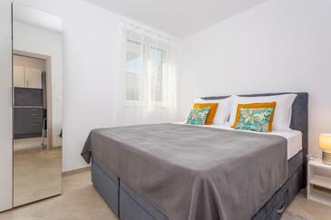 Apartmány s parkoviskom Baška, Krk - 25249