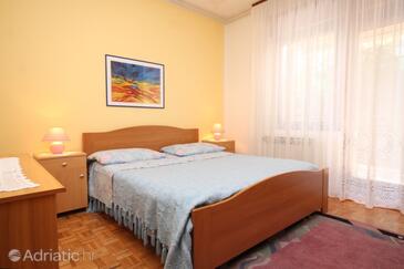 Апартаменти з паркуванням Умаг - Umag - 2525