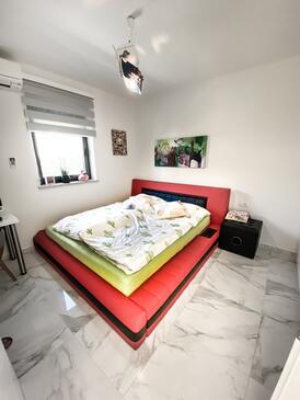 Apartmány u moře s bazénem Novigrad - 25255