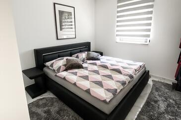 Apartmány u moře s bazénem Novigrad - 25255