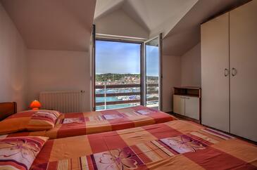 Apartments by the sea Jezera, Murter - 25262
