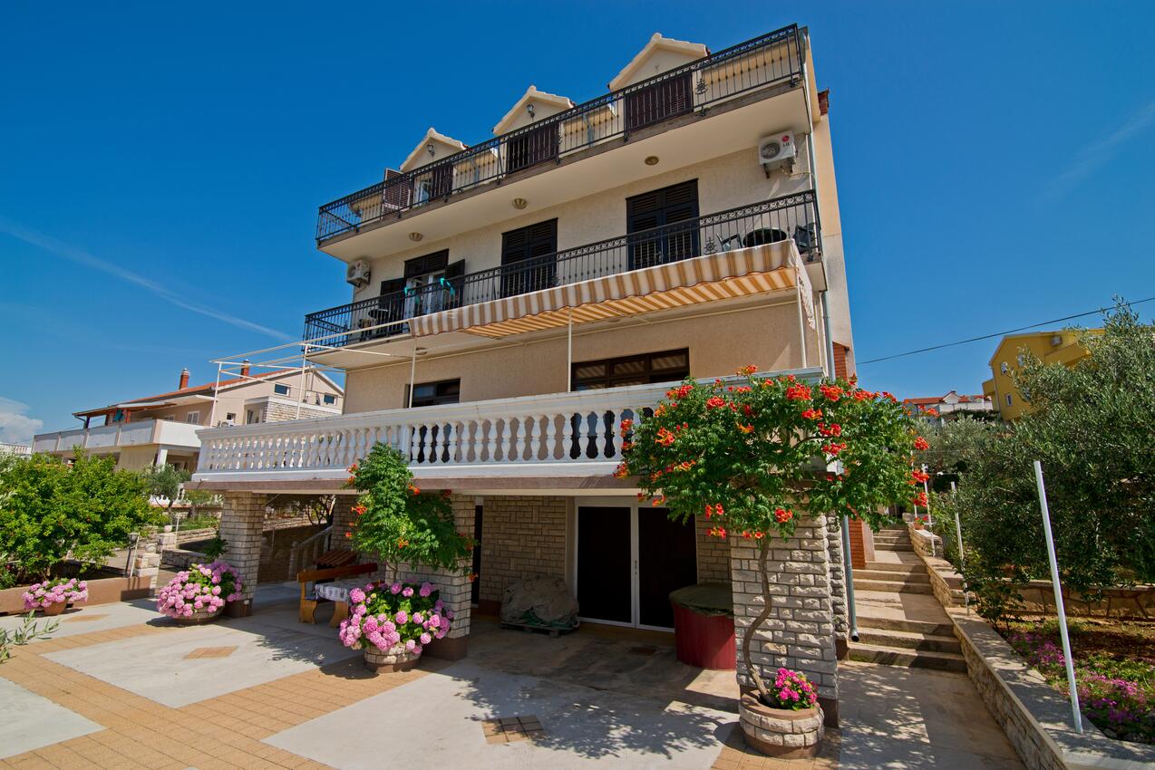 Apartments by the sea Jezera (Murter) - 25262